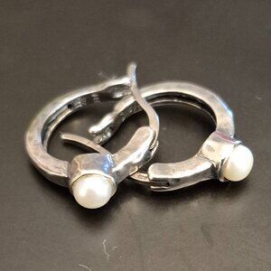 Grace&Heart Silver Pearl Earrings for Women